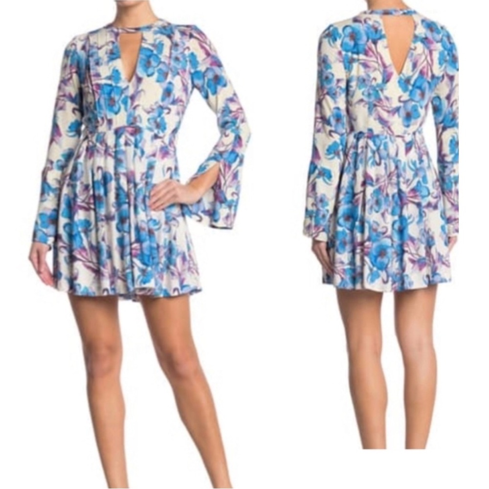NWT Free People Tegan White Blue Floral Long Flare Sleeve Keyhole Mini Dress